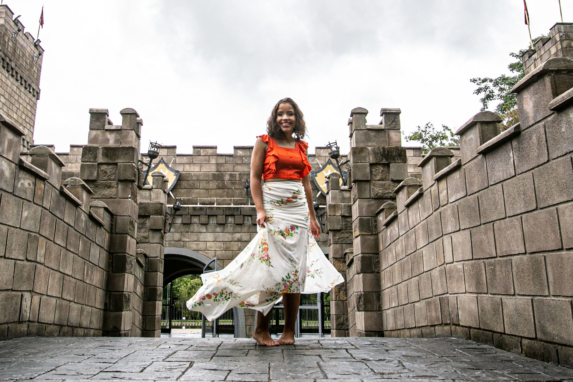 Foto Castelo + Debutante = Um ensaio Maravilhoso Foto Castelo + Debutante = Um ensaio Maravilhoso - Imagem 18