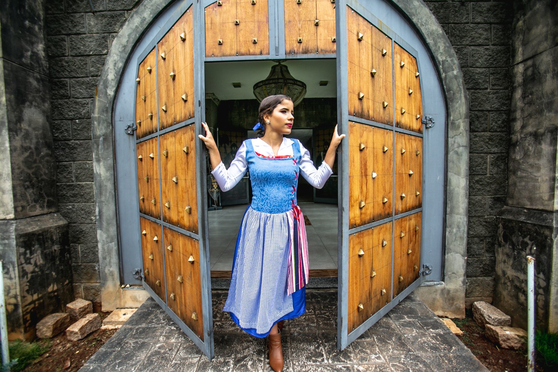 Foto Castelo + Debutante = Um ensaio Maravilhoso Foto Castelo + Debutante = Um ensaio Maravilhoso - Imagem 58