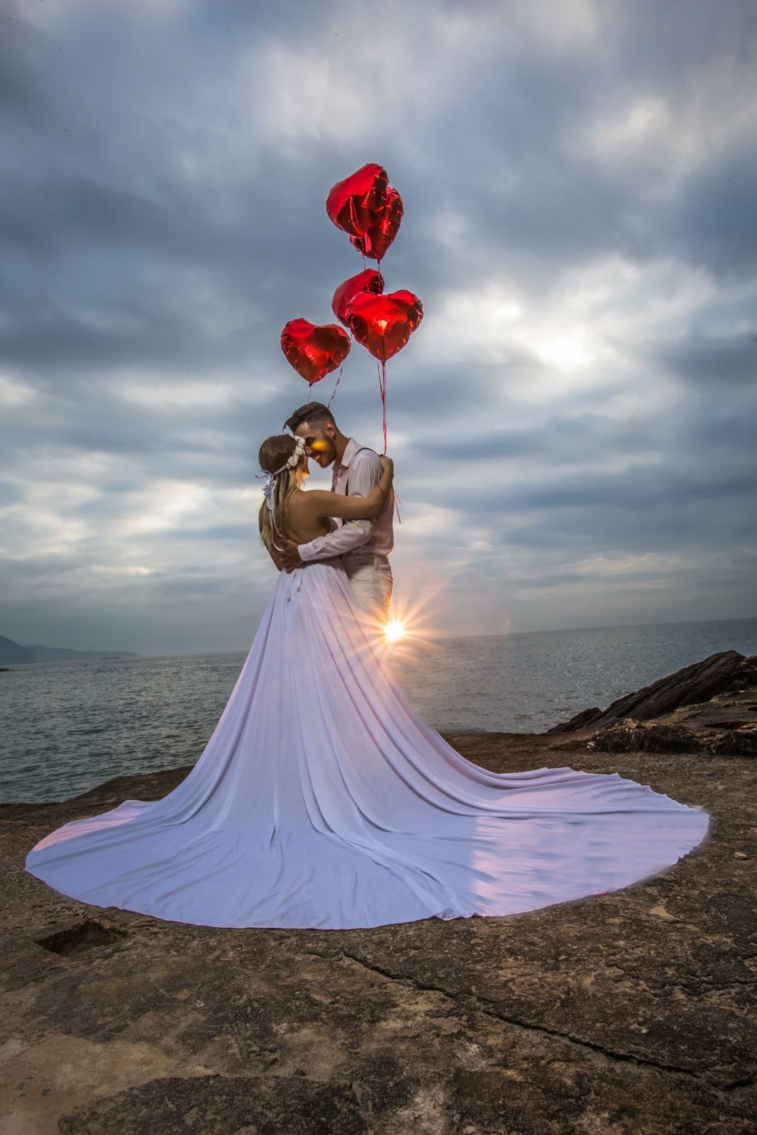 Foto Quando a Noiva e O Noivo faz tudo ficar ainda mais Inesquecível Praia de Guarujá  - Imagem 10