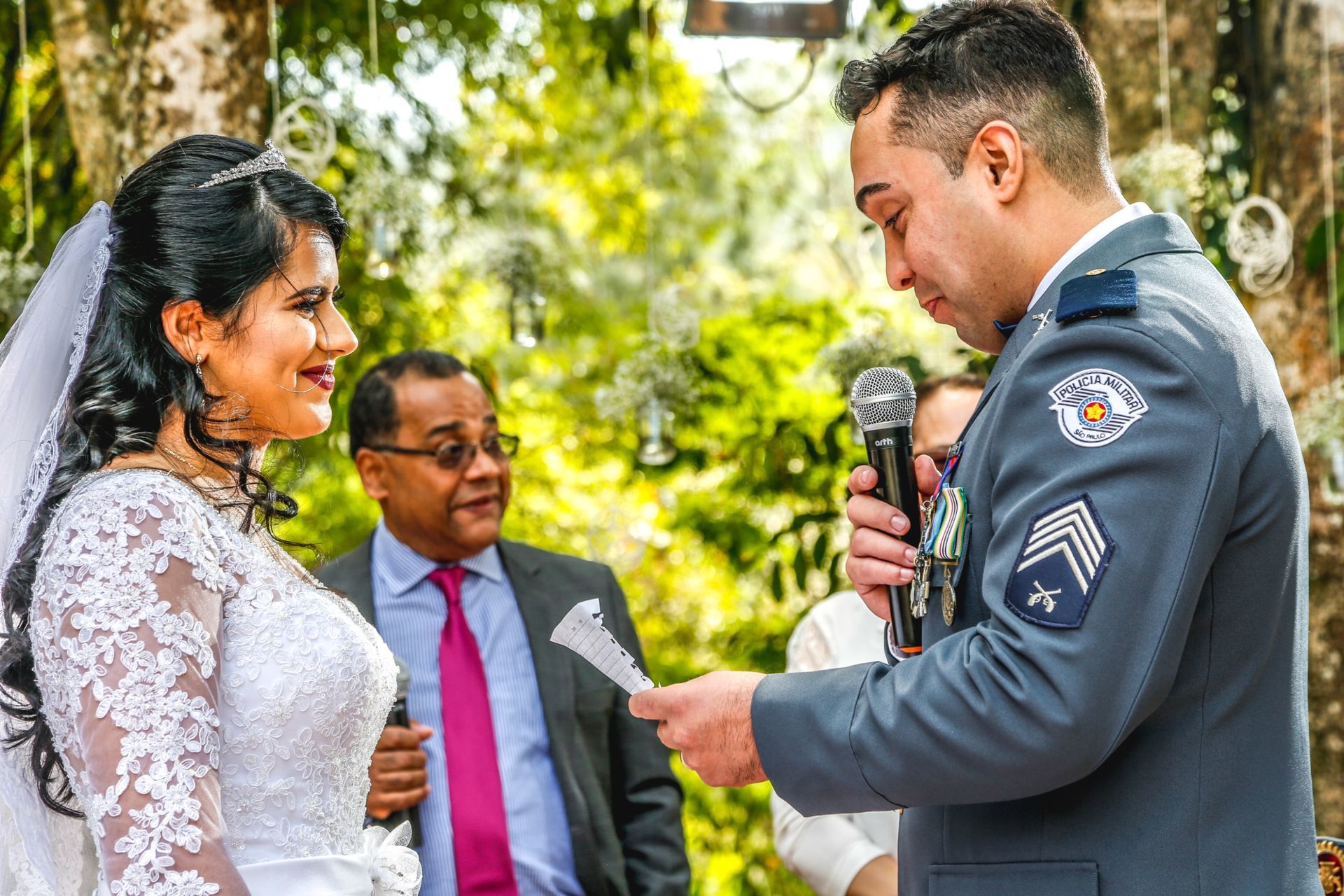 Foto Basta-me um pequeno gesto, feito de longe e de leve, para que venhas comigo e eu para sempre te leve... Foto Basta-me um pequeno gesto, feito de longe e de leve, para que venhas comigo e eu para sempre te leve... - Imagem 36